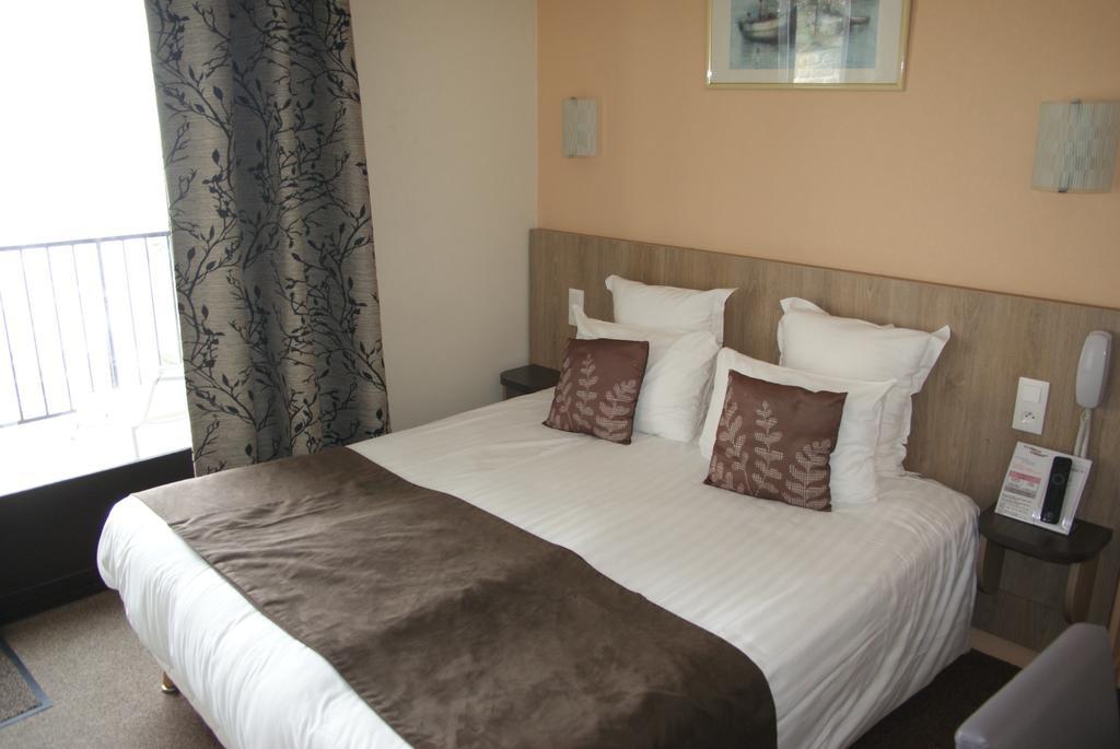 Hotel La Vieille 2*